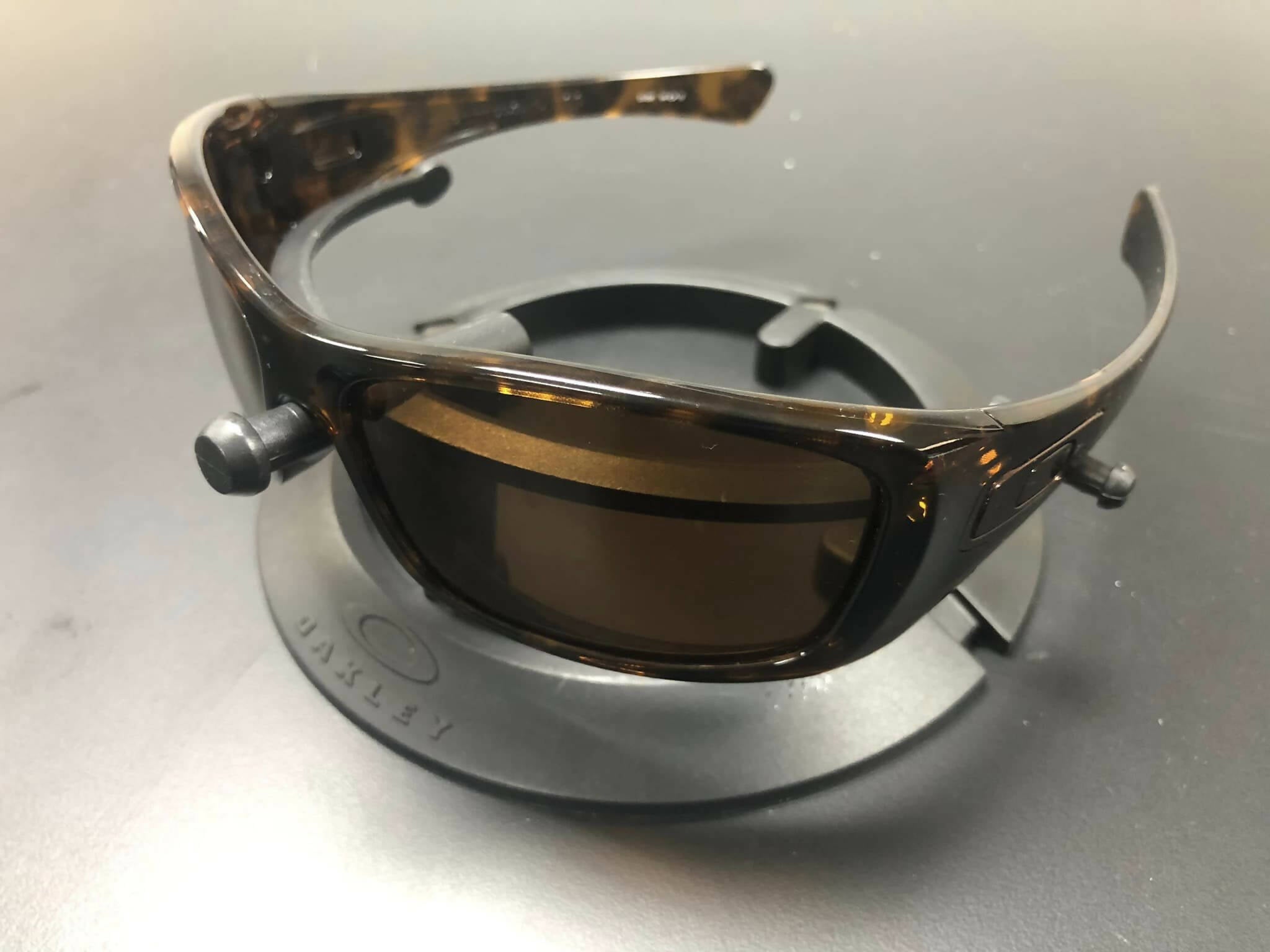 OAK - used Oakley Hijinx Brown tortoise with brown lens – Qbix Enterprise